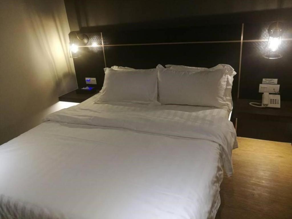 Riverside Boutique Hotel Kuantan Dış mekan fotoğraf